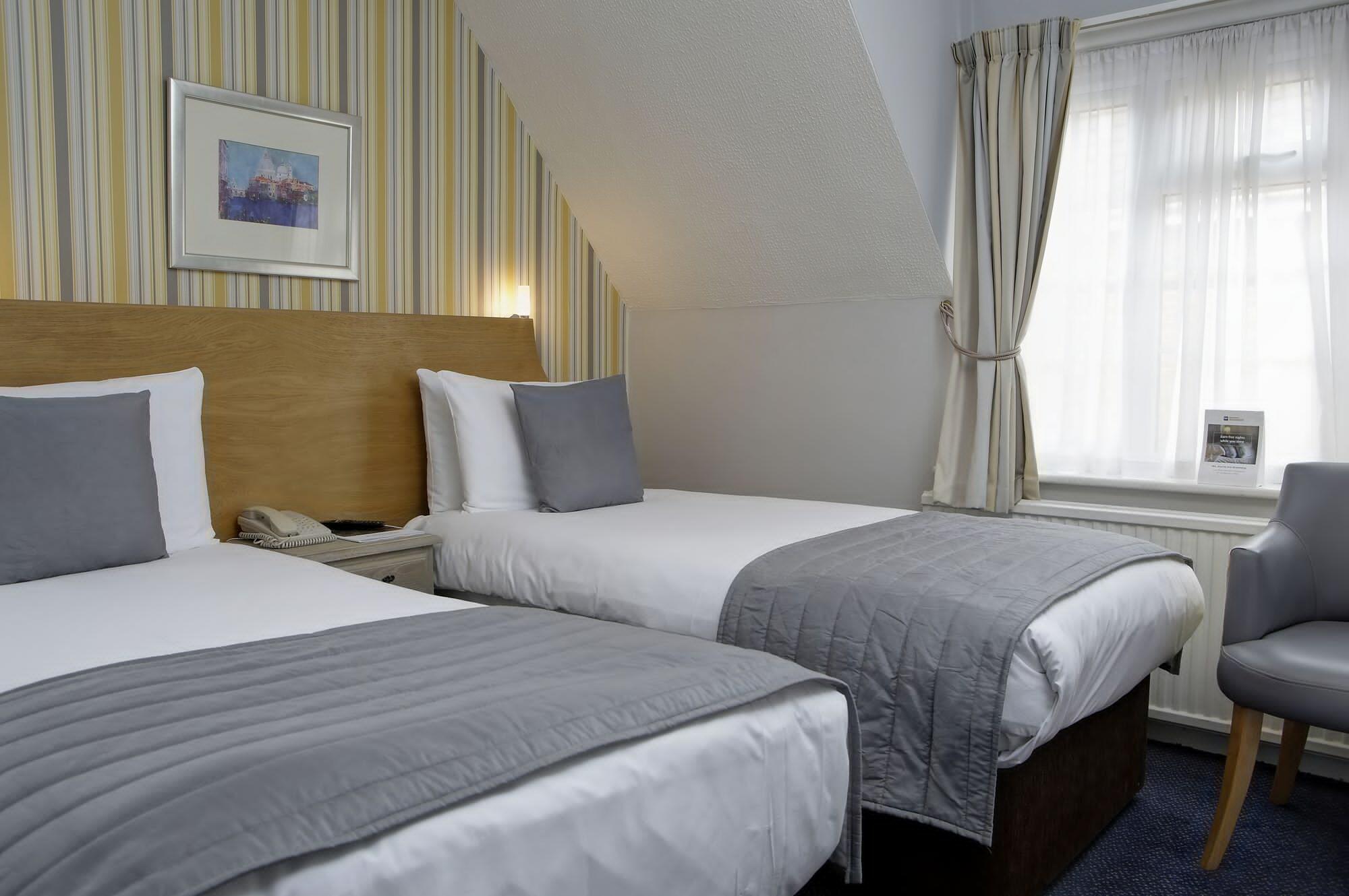 Best Western Reading Calcot Hotel Bagian luar foto