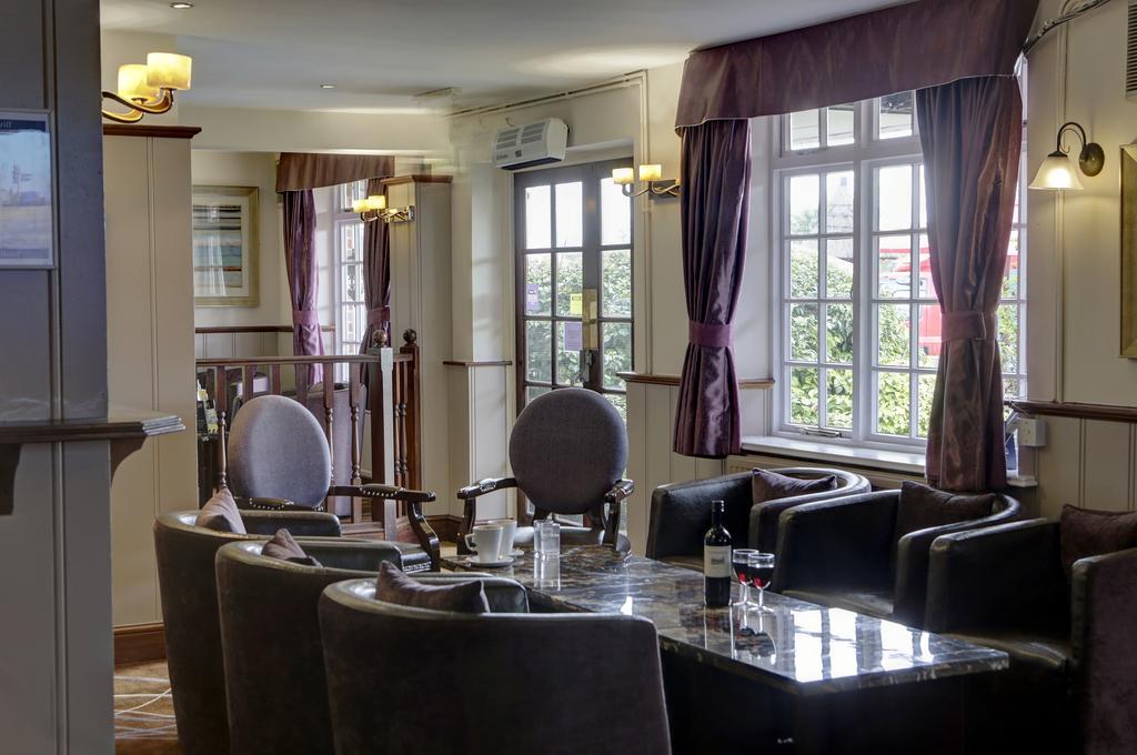 Best Western Reading Calcot Hotel Bagian luar foto